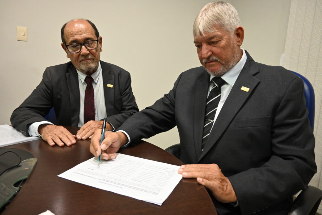 Jerônimo dos Santos assume presidência do Sicomércio-VR